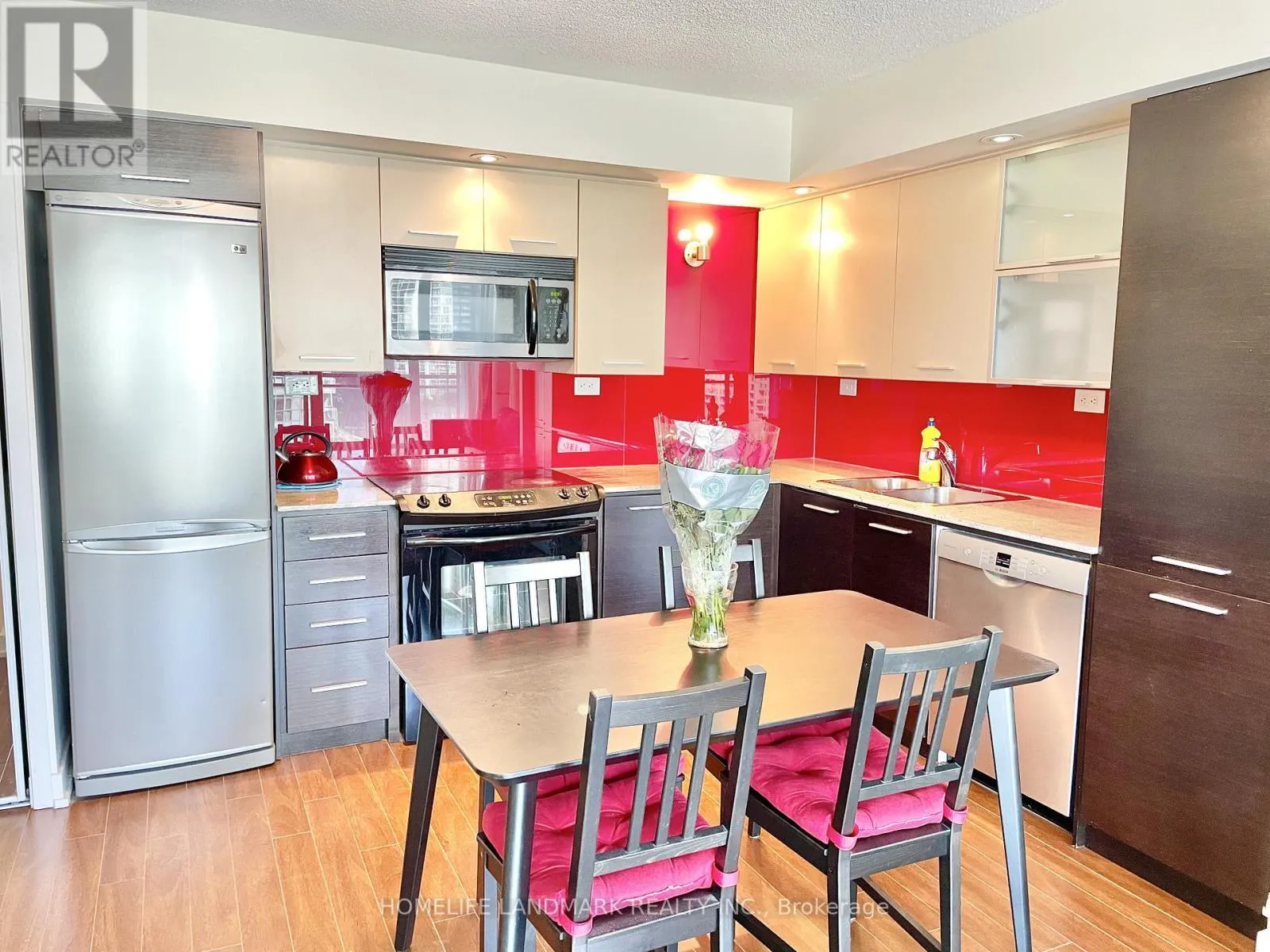 Apartment for rent: 1610 - 8 Telegram Mews, Toronto, Ontario M5V 3Z5