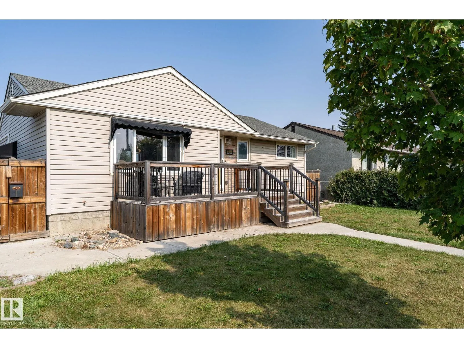 House for rent: 16112 110a Av Nw, Edmonton, Alberta T5P 1J1