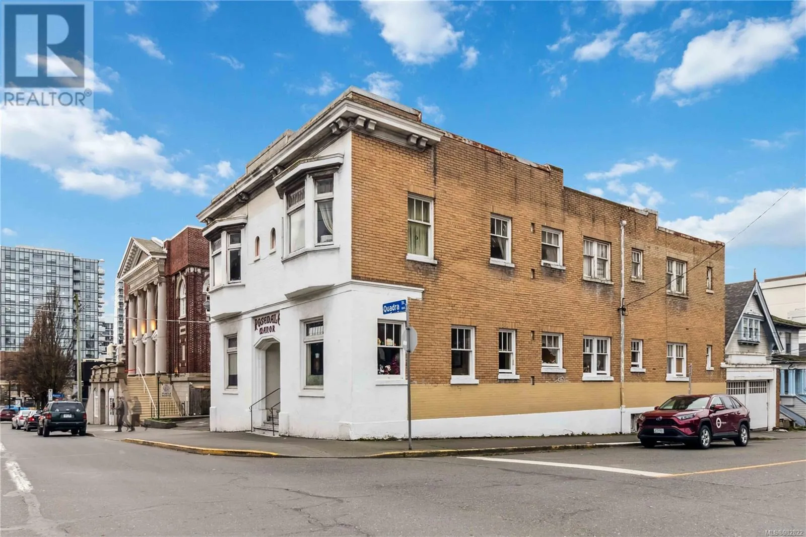 Multi-Family for rent: 1612 Quadra St, Victoria, British Columbia V8W 2L4