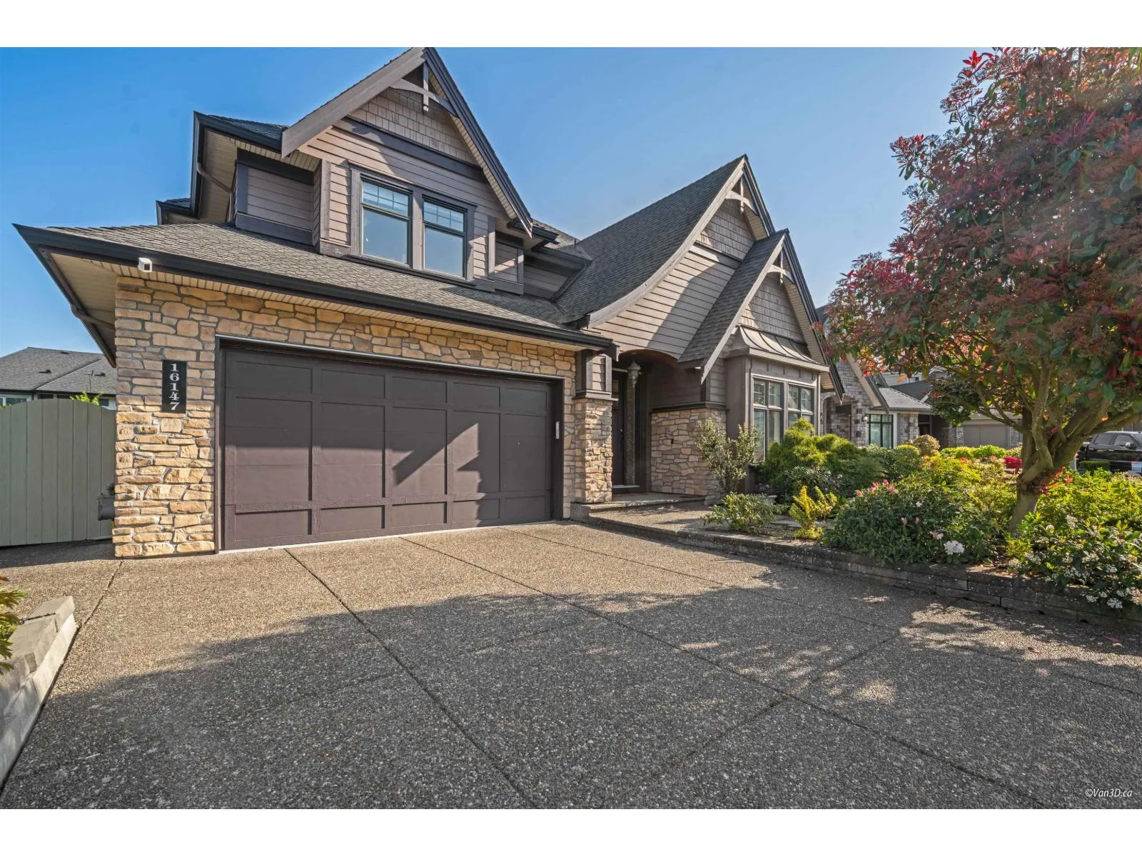 House for rent: 16147 27b Avenue, Surrey, British Columbia V3Z 3W1