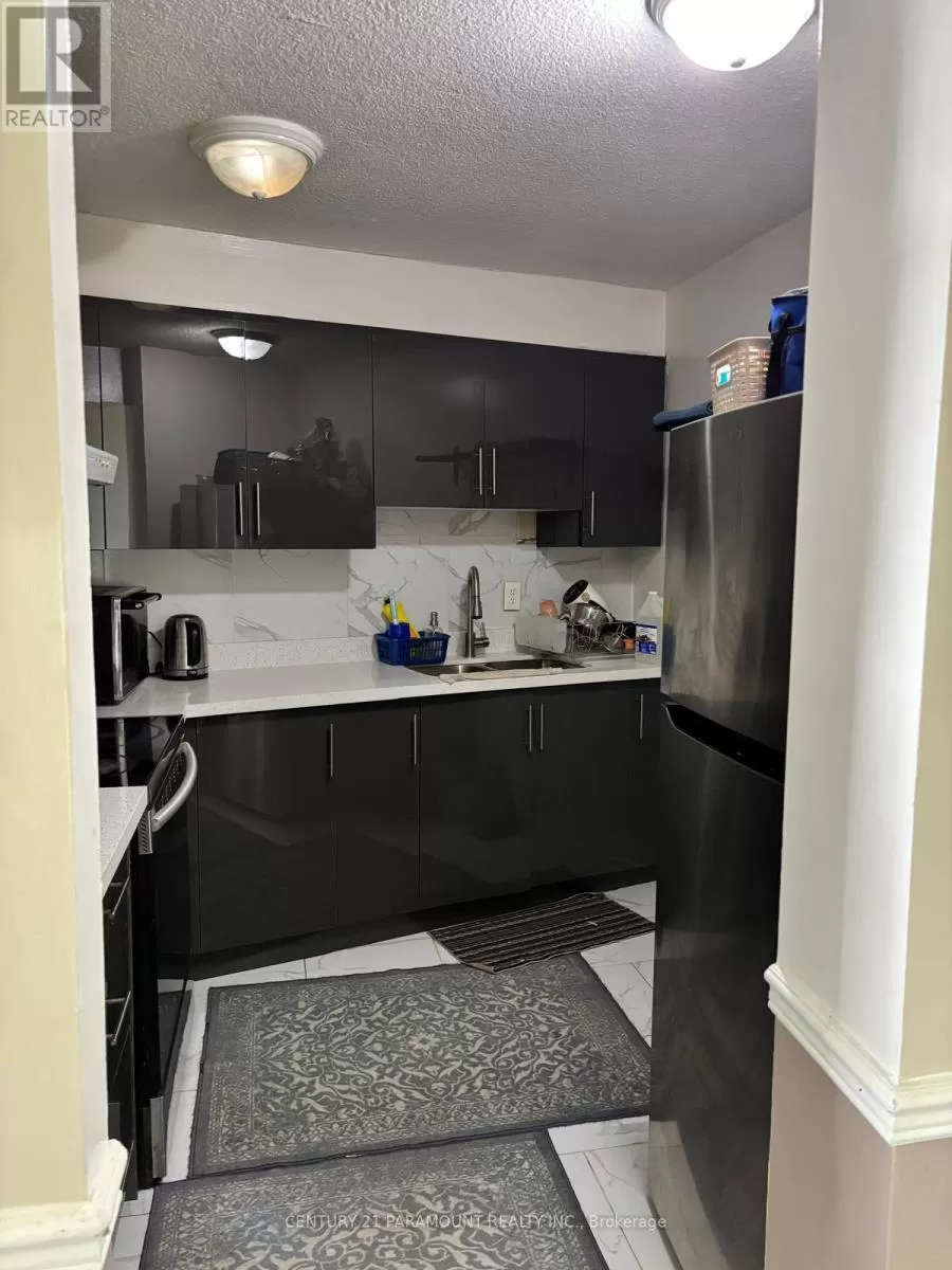 Apartment for rent: 1615 - 50 Mississauga Valley Boulevard, Mississauga, Ontario L5A 3S2