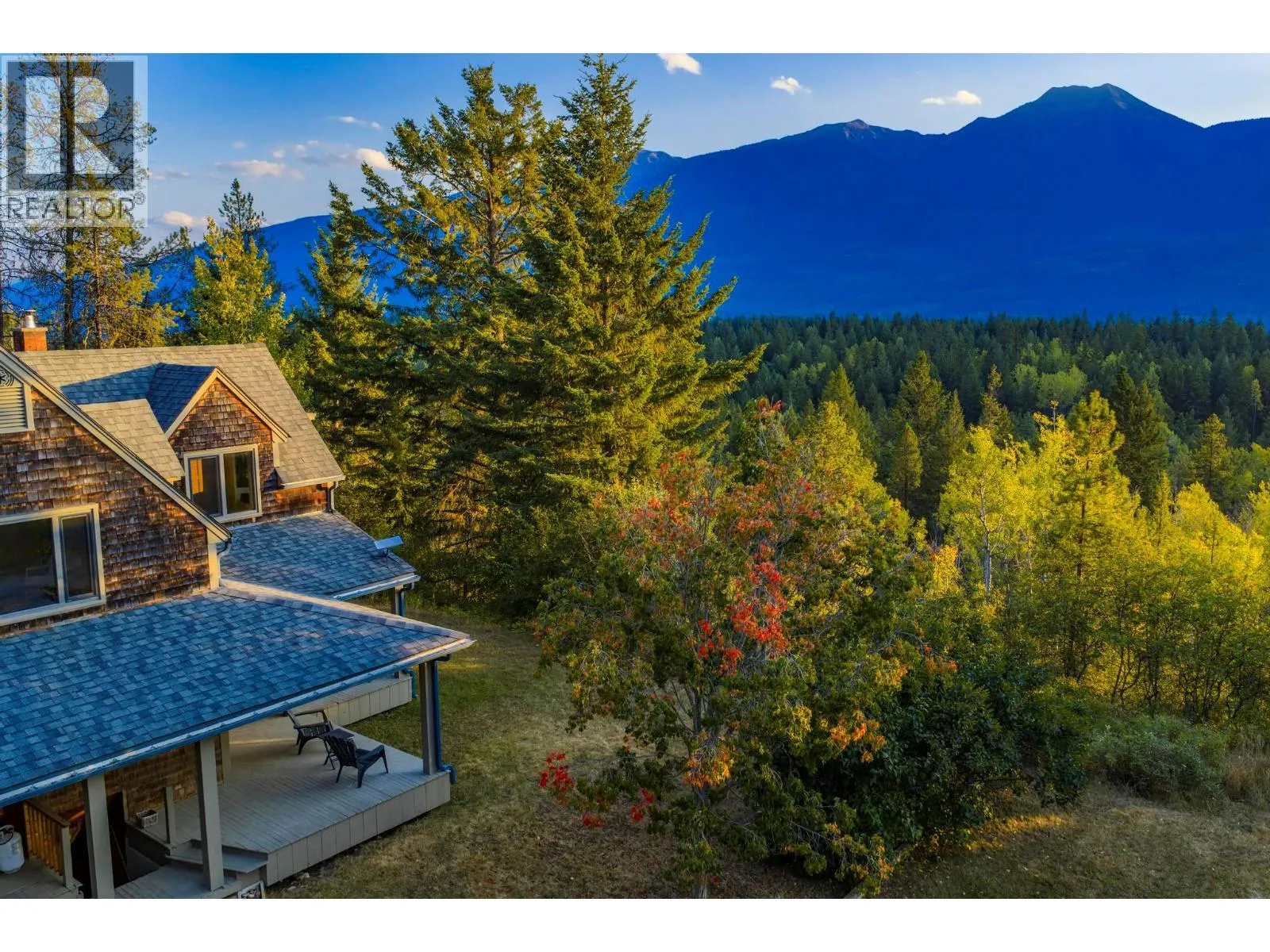 House for rent: 1615 Campbell Road, Golden, British Columbia V0A 1H7