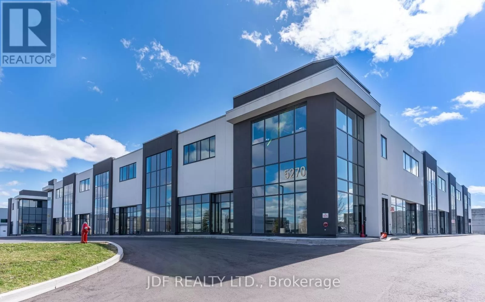 16/17 - 5270 Solar Drive, Mississauga, Ontario L4W 5M8