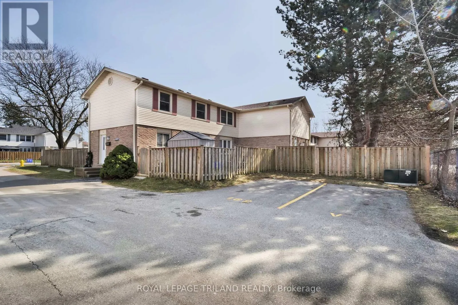 Row / Townhouse for rent: 162 - 230 Clarke Road, London East, Ontario N5W 5P5