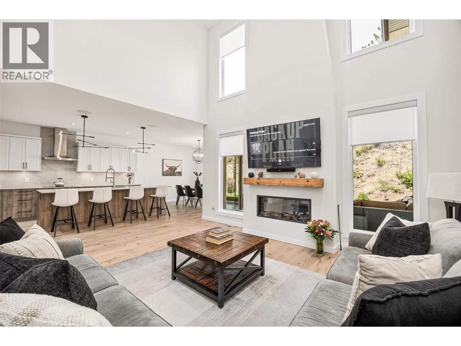 House for rent: 162 Echo Ridge Drive, Kelowna, British Columbia V1V 0C9