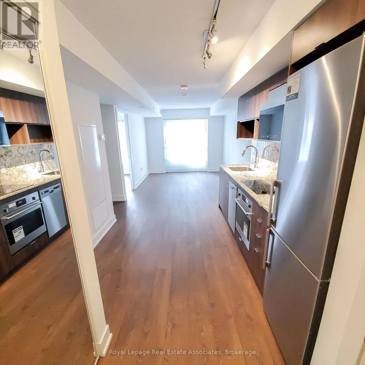 Apartment for rent: 1620 - 9 Mabelle Avenue, Toronto, Ontario M9A 0E1