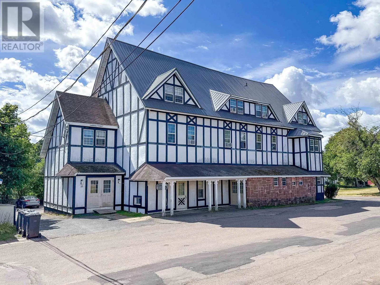 Apartment for rent: 16-20 School Street, Montague, Prince Edward Island C0A 1R0