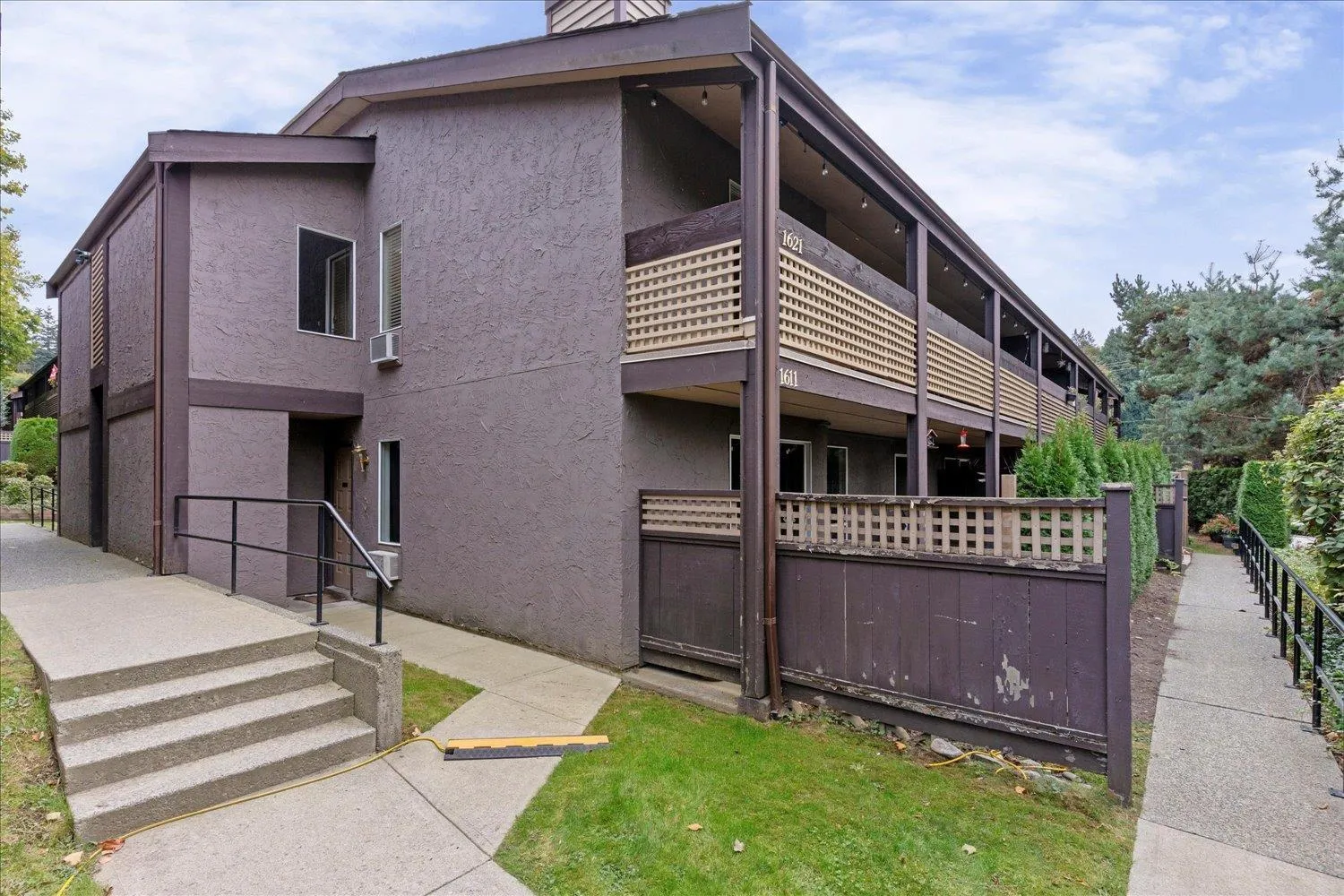 Row / Townhouse for rent: 1621 34909 Old Yale Road, Abbotsford, British Columbia V3G 2E7