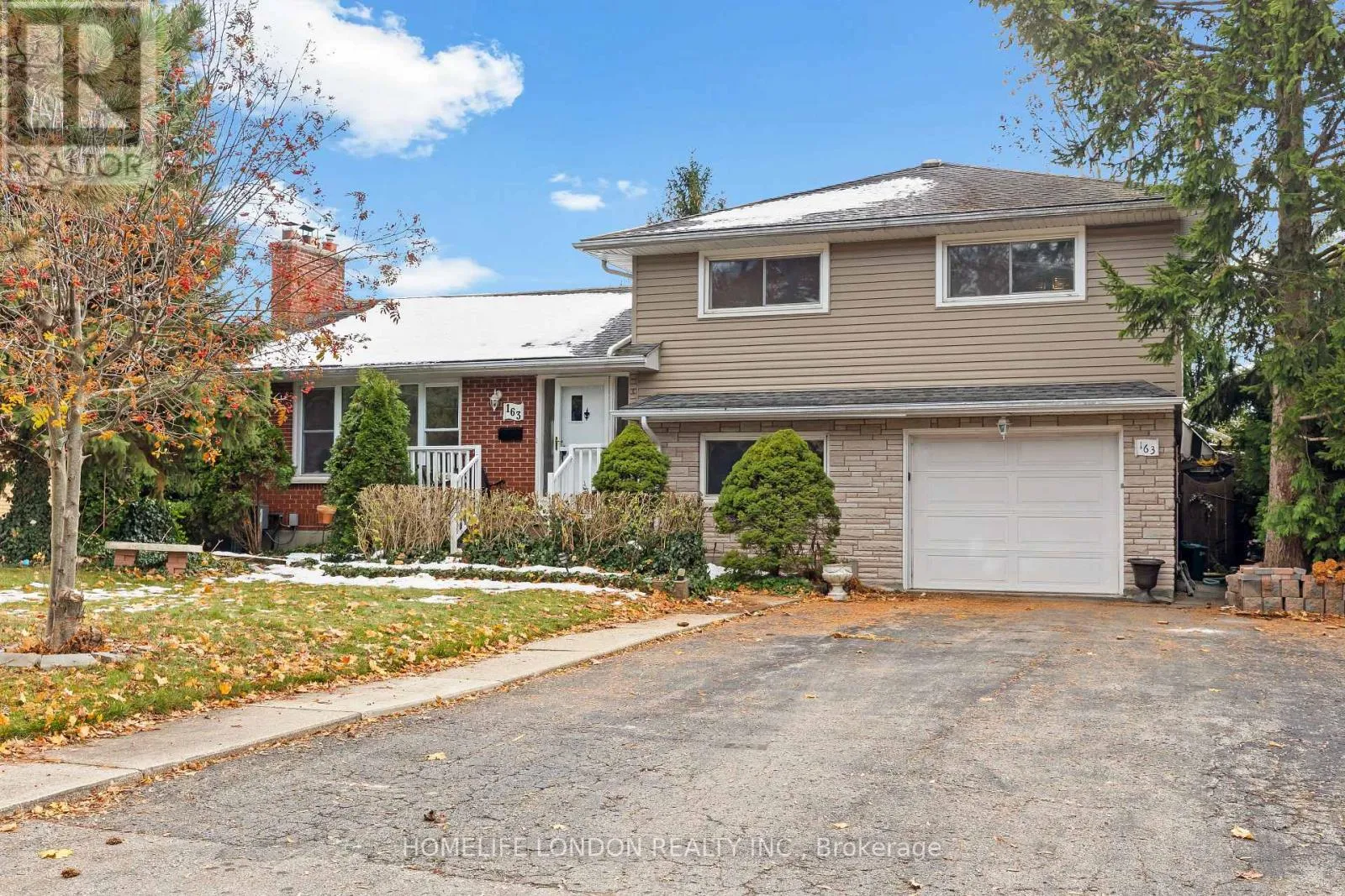 House for rent: 163 Centre Street W, London South, Ontario N6J 1T7