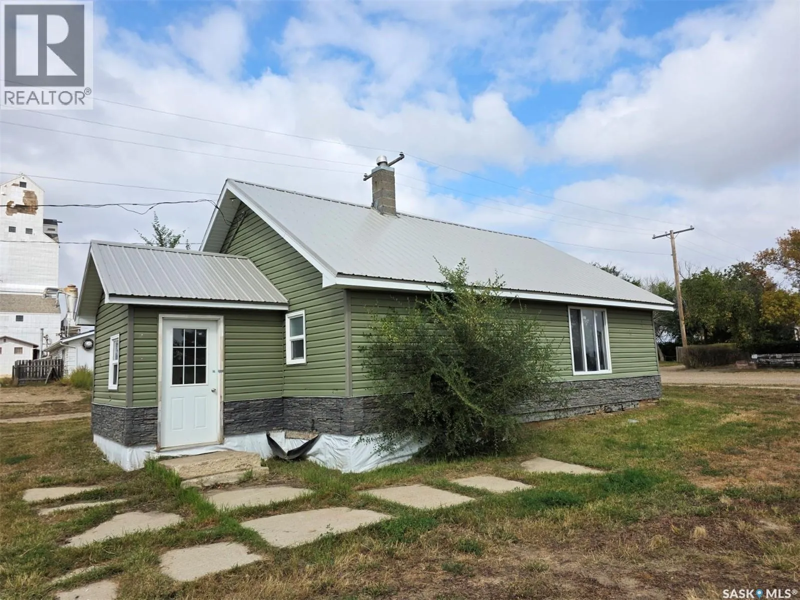 House for rent: 163 Wallace Street, Mankota, Saskatchewan S0H 2W0