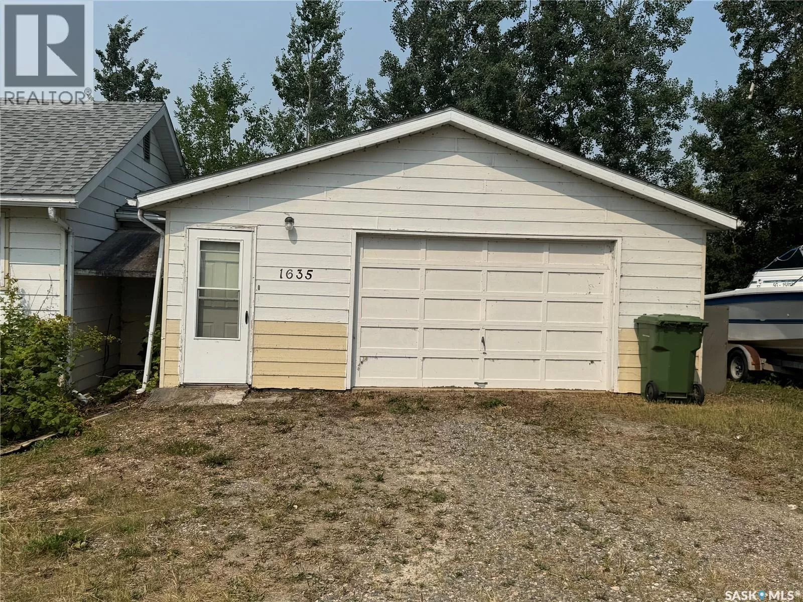 Unknown for rent: 1635 Bay Avenue N, La Ronge, Saskatchewan S0J 1L0