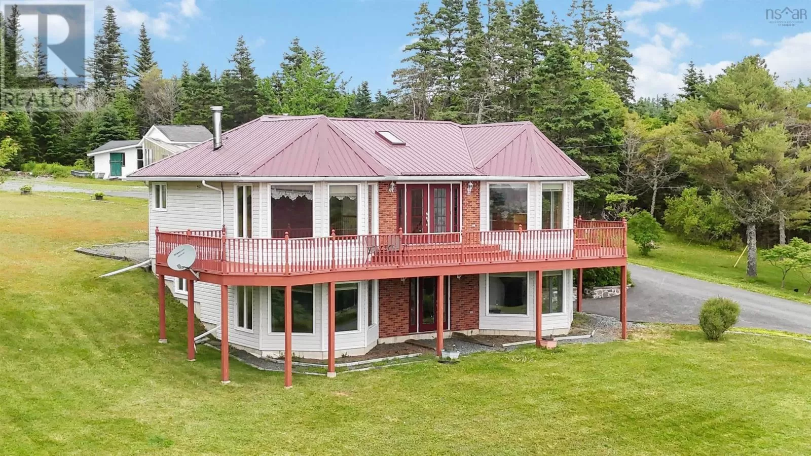 House for rent: 16353 Highway 7, Pleasant Harbour, Nova Scotia B0J 3J0