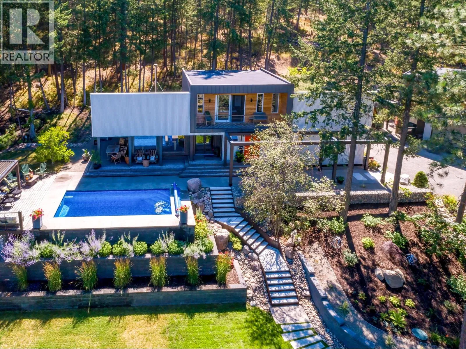 House for rent: 16355 Barkley Road, Lake Country, British Columbia V4V 1B4