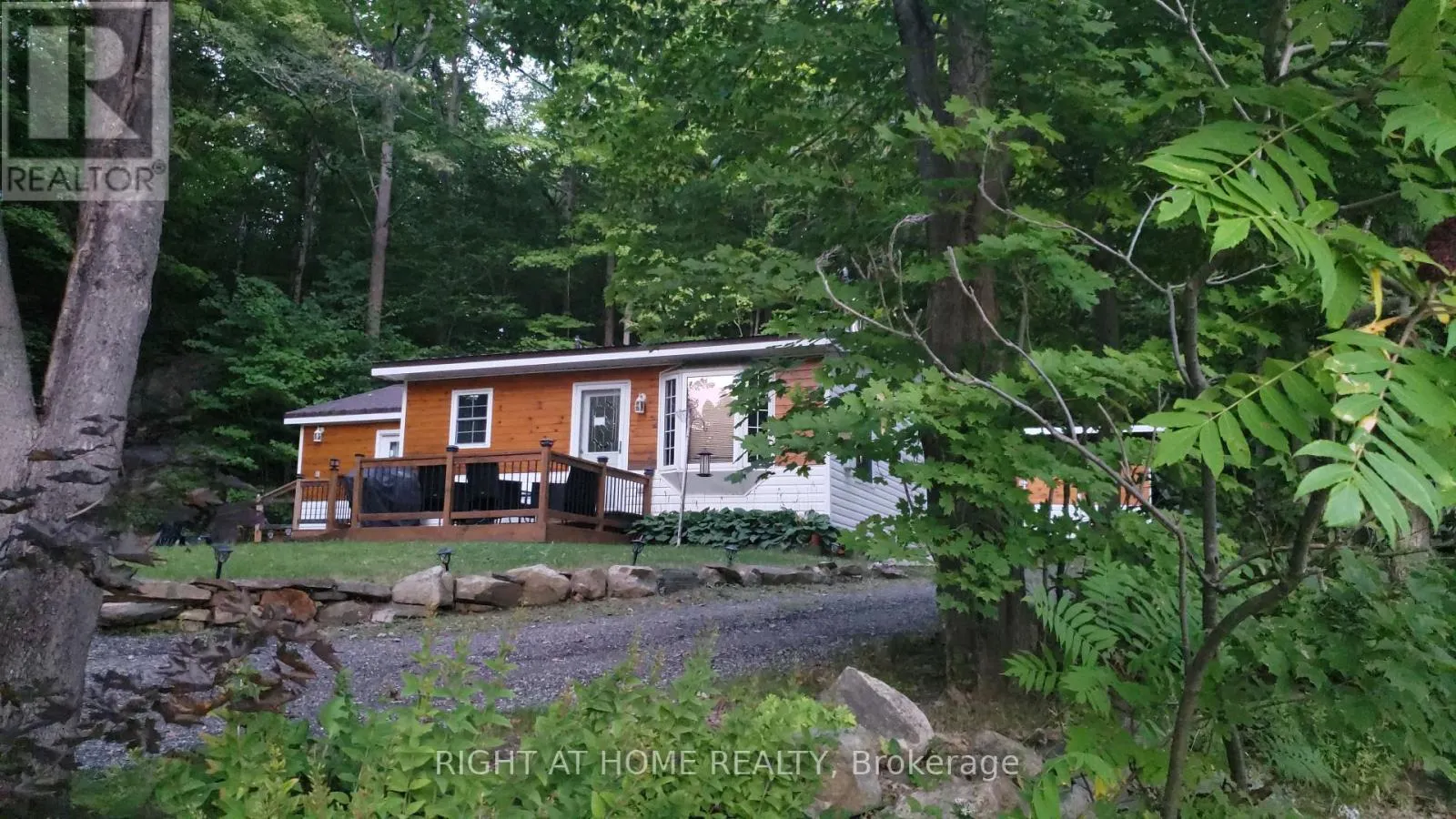 House for rent: 16366 Hwy 35, Algonquin Highlands, Ontario K0M 2K0