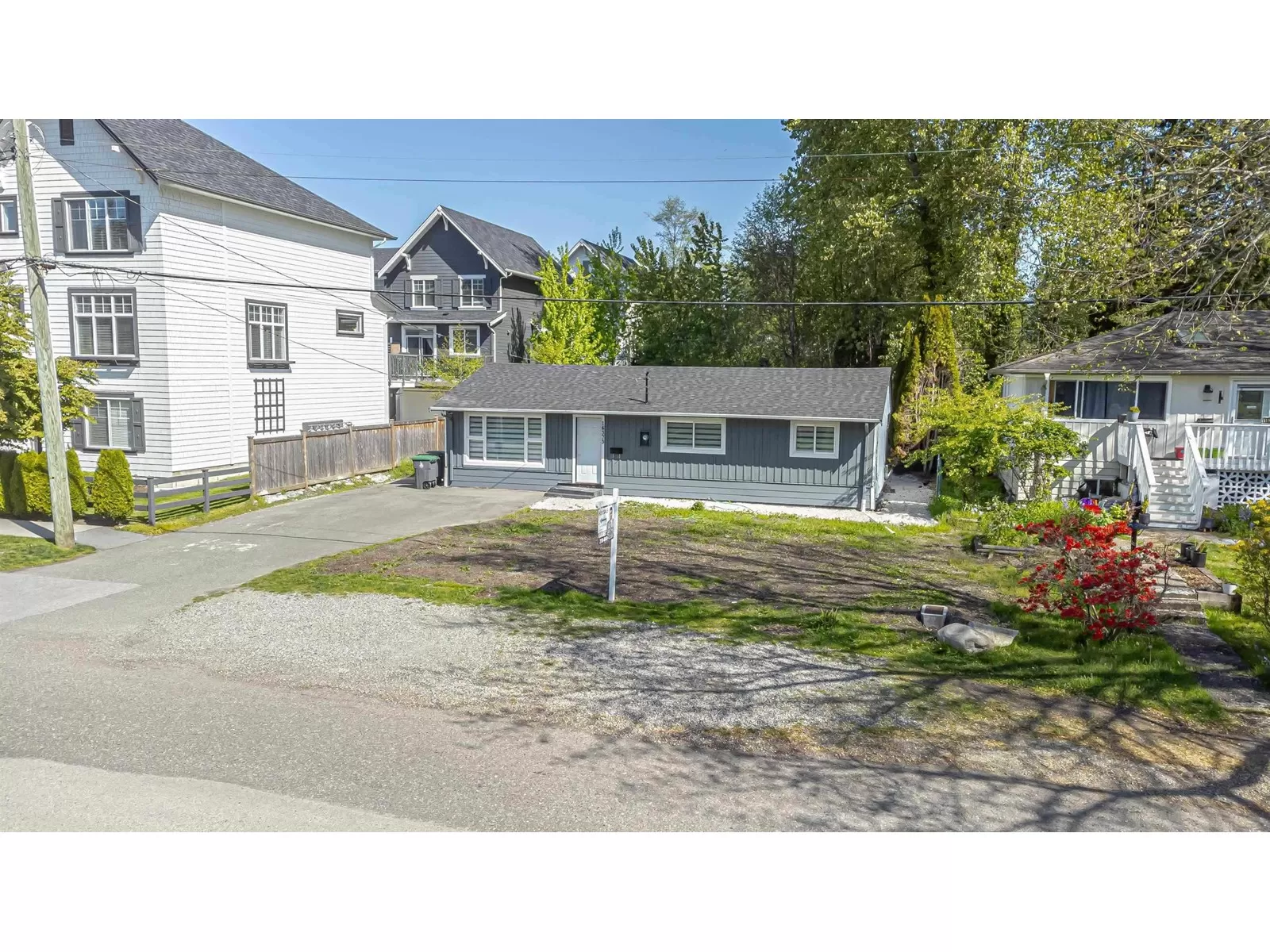 House for rent: 16373 15 Avenue, Surrey, British Columbia V4A 1L4