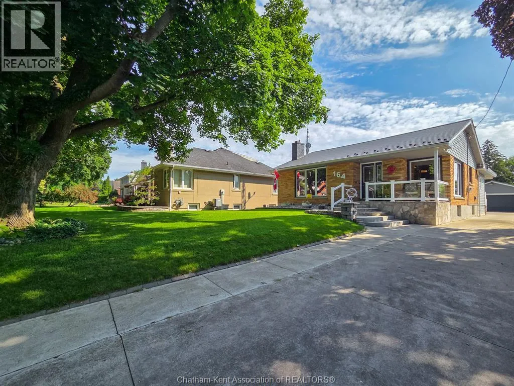 House for rent: 164 Llydican Avenue, Chatham, Ontario N7L 3E8