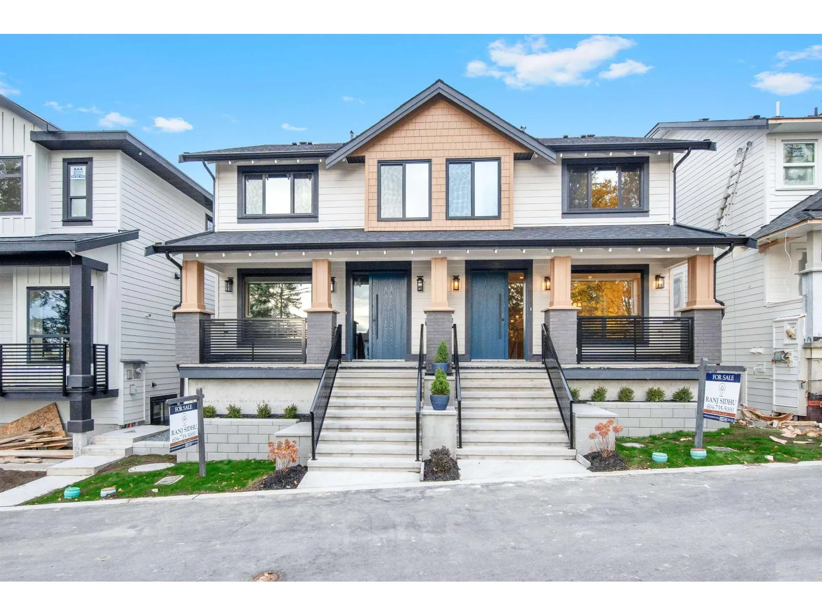 Duplex for rent: 16479 20 Avenue, Surrey, British Columbia V3Z 9M9