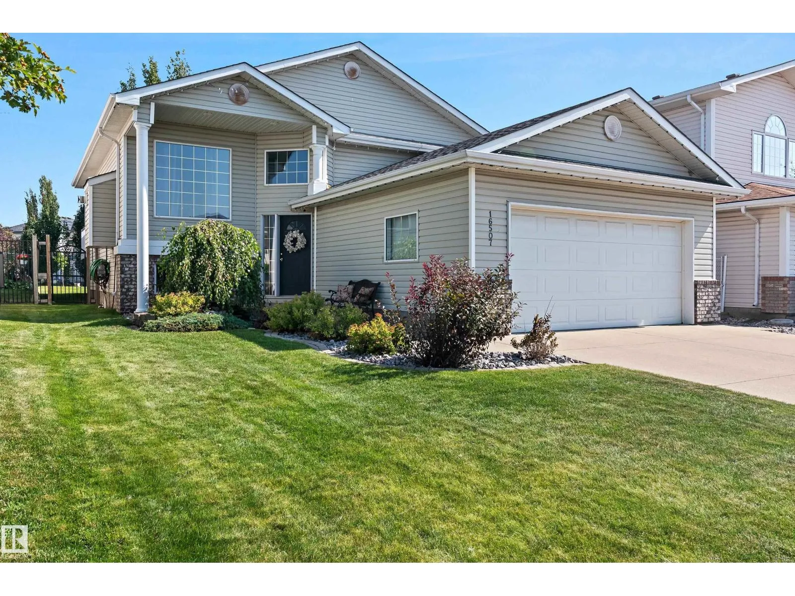 House for rent: 16507 81 St Nw, Edmonton, Alberta T5Z 3J4