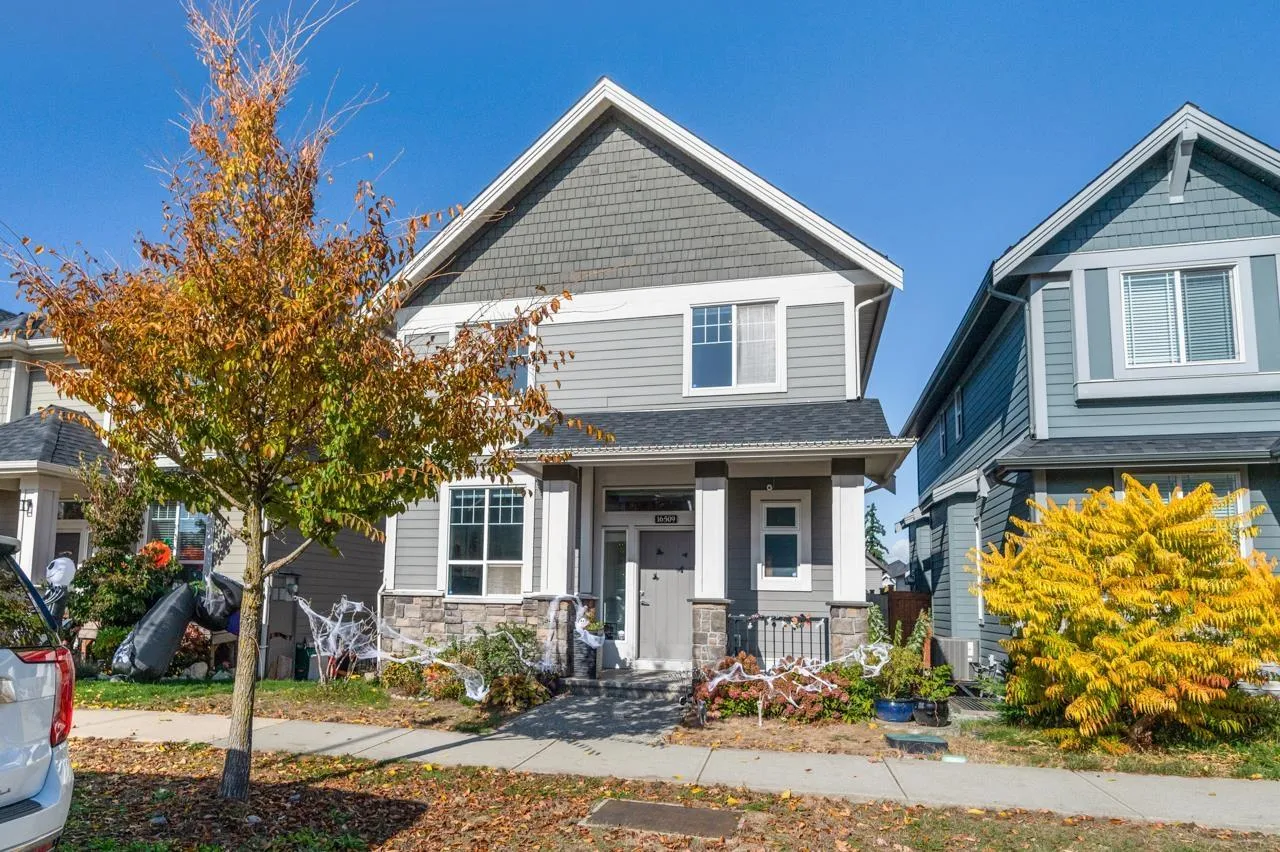 House for rent: 16509 25 Avenue, Surrey, British Columbia V3Z 0S2