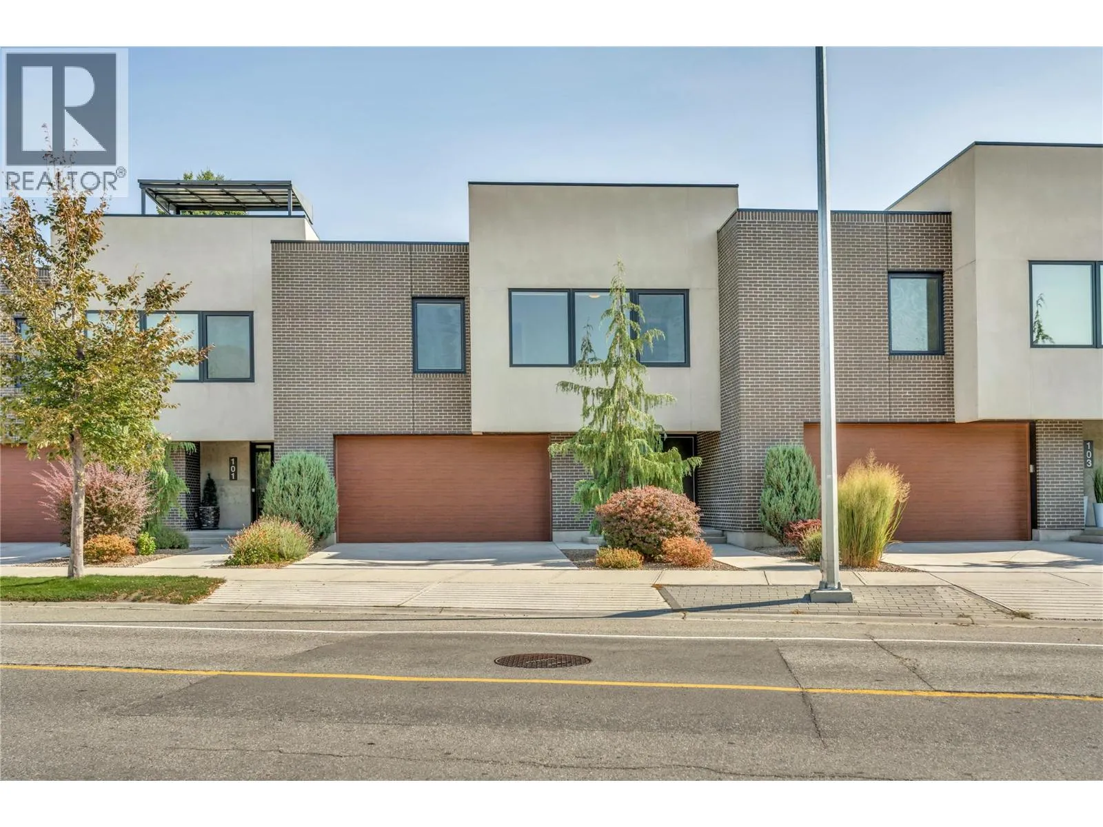 Row / Townhouse for rent: 166 Power Street Unit# 102, Penticton, British Columbia V2A 5W9