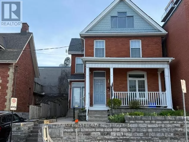 Triplex for rent: 166 Queen Street, Kingston, Ontario K7K 1B1