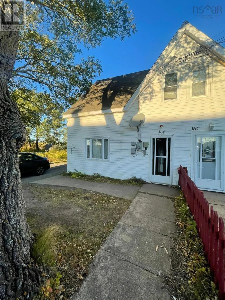 House for rent: 166 Victoria Road, Sydney, Nova Scotia B1P 2V6