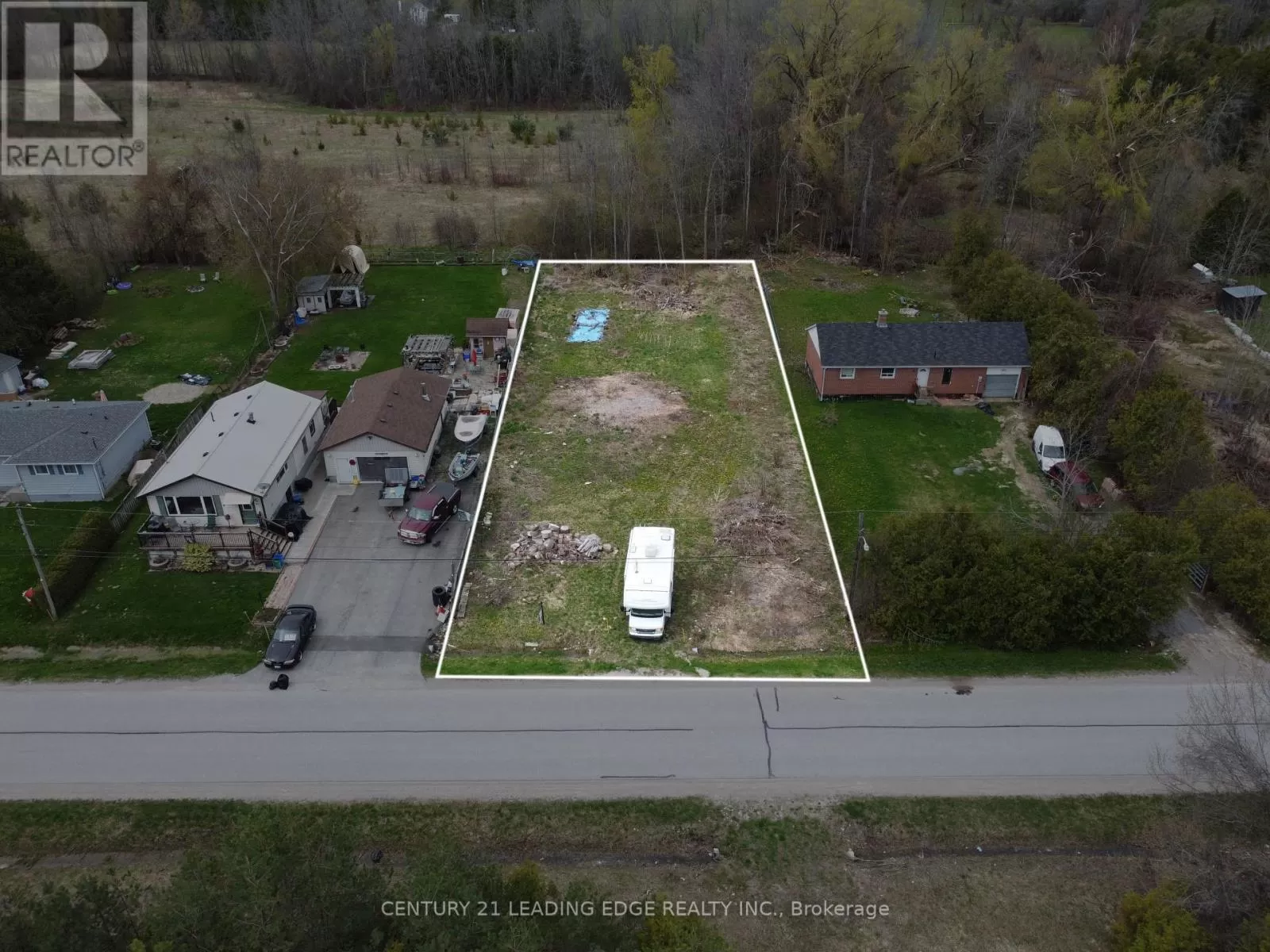 166 Virginia Boulevard, Georgina, Ontario L0E 1R0