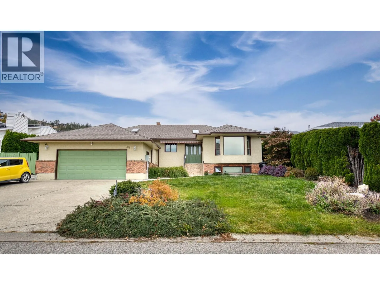 House for rent: 1660 Sonora Drive, Kelowna, British Columbia V1Y 8Z1