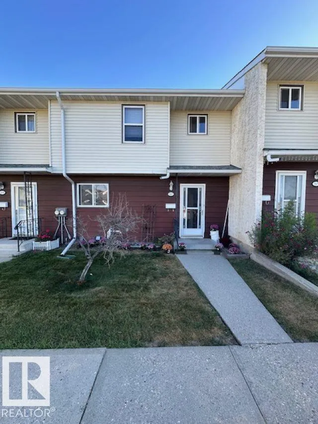 Row / Townhouse for rent: #167 Harrison Dr Nw, Edmonton, Alberta T5A 2X5