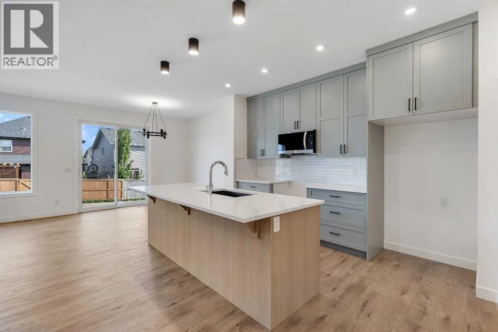 House for rent: 167 Heritage Court, Cochrane, Alberta T4C 2N4