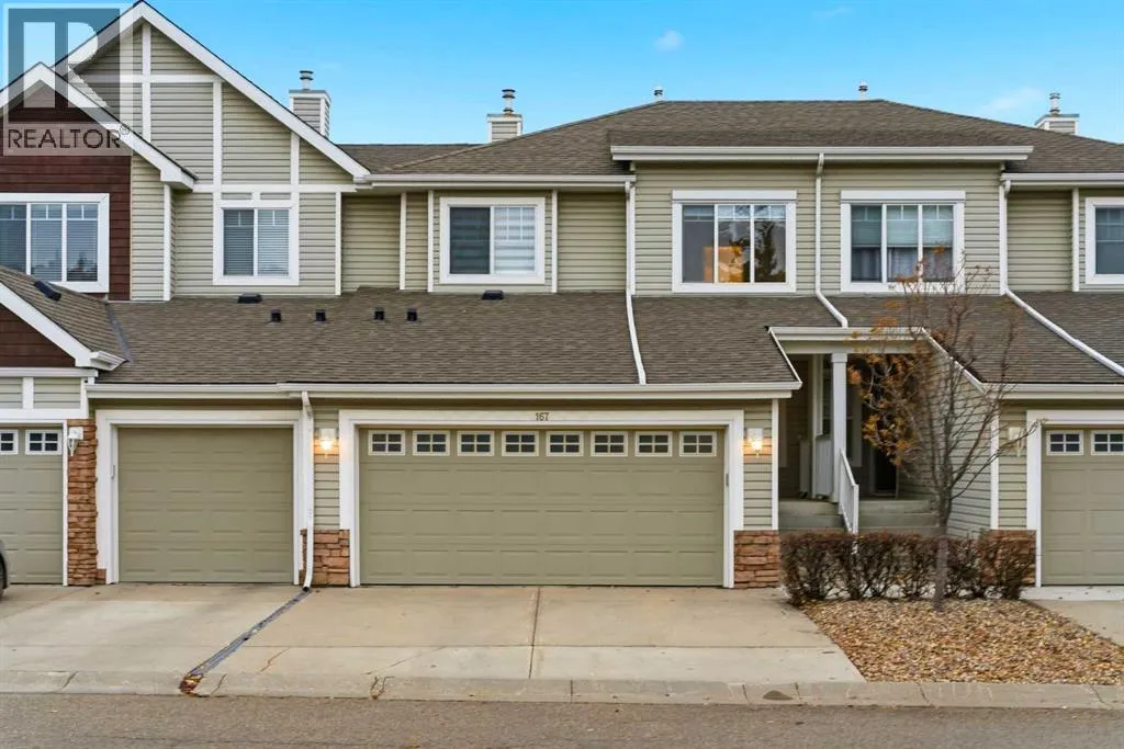 Row / Townhouse for rent: 167 Hidden Creek Gardens Nw, Calgary, Alberta T3A 6J4