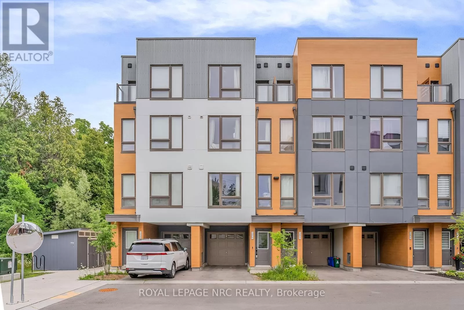 Row / Townhouse for rent: 1670 Pleasure Valley Path, Oshawa, Ontario L1G 0E3