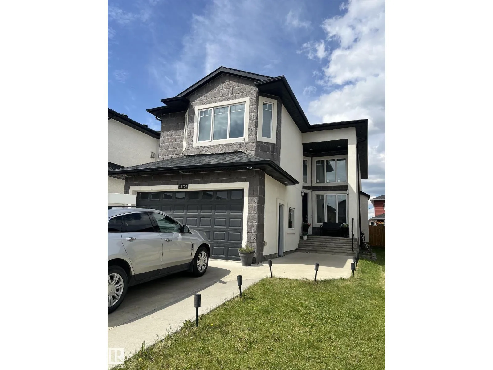 House for rent: 16724 61 St Nw, Edmonton, Alberta T5Y 0W6