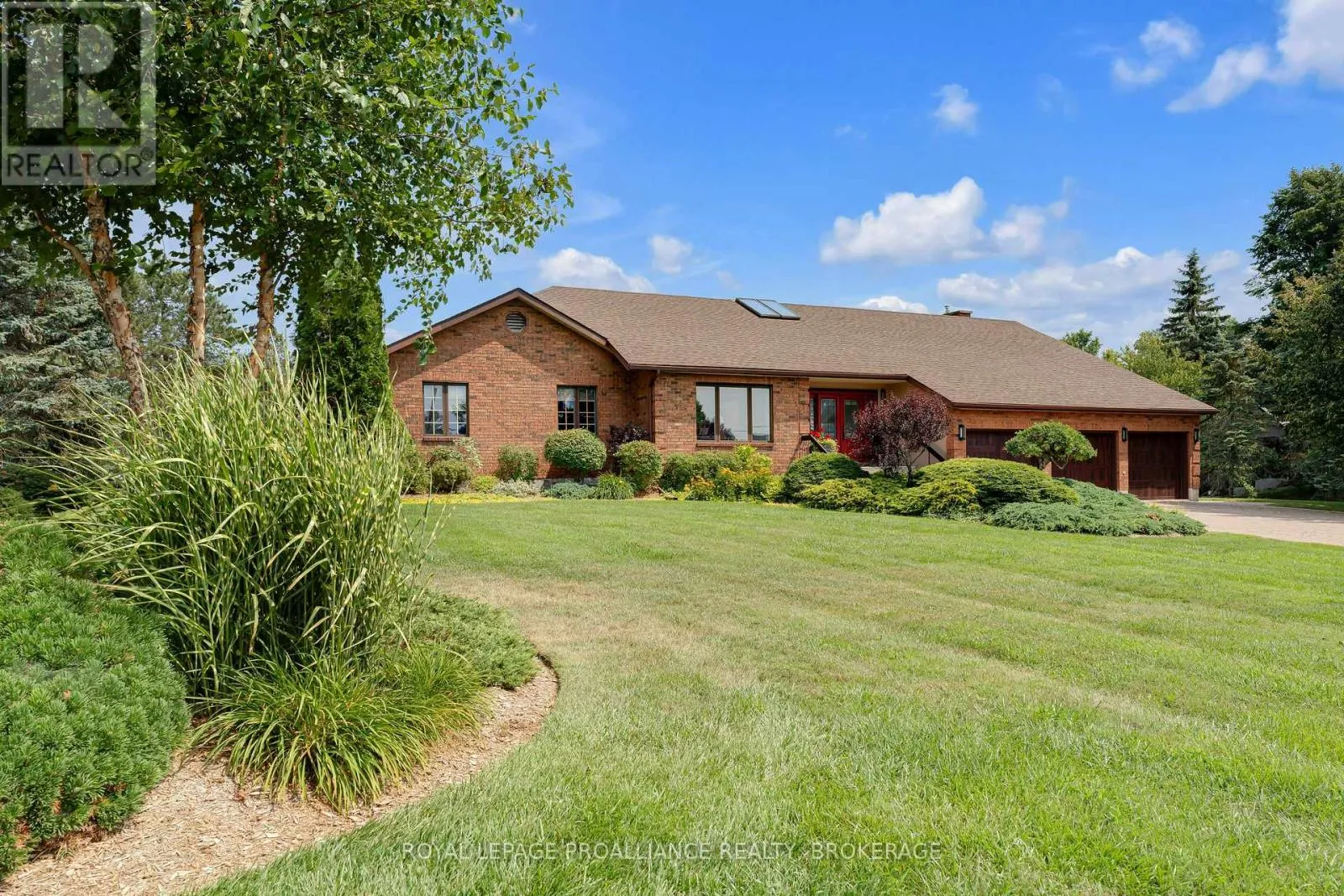 House for rent: 1673 St. Lawrence Avenue, Kingston), Ontario K7L 4V1