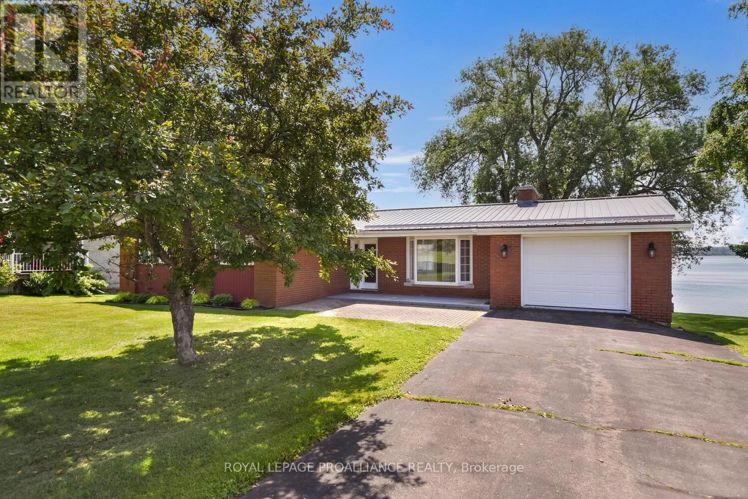 House for rent: 1675 County Rd 2 Road W, Prescott, Ontario K0E 1T0