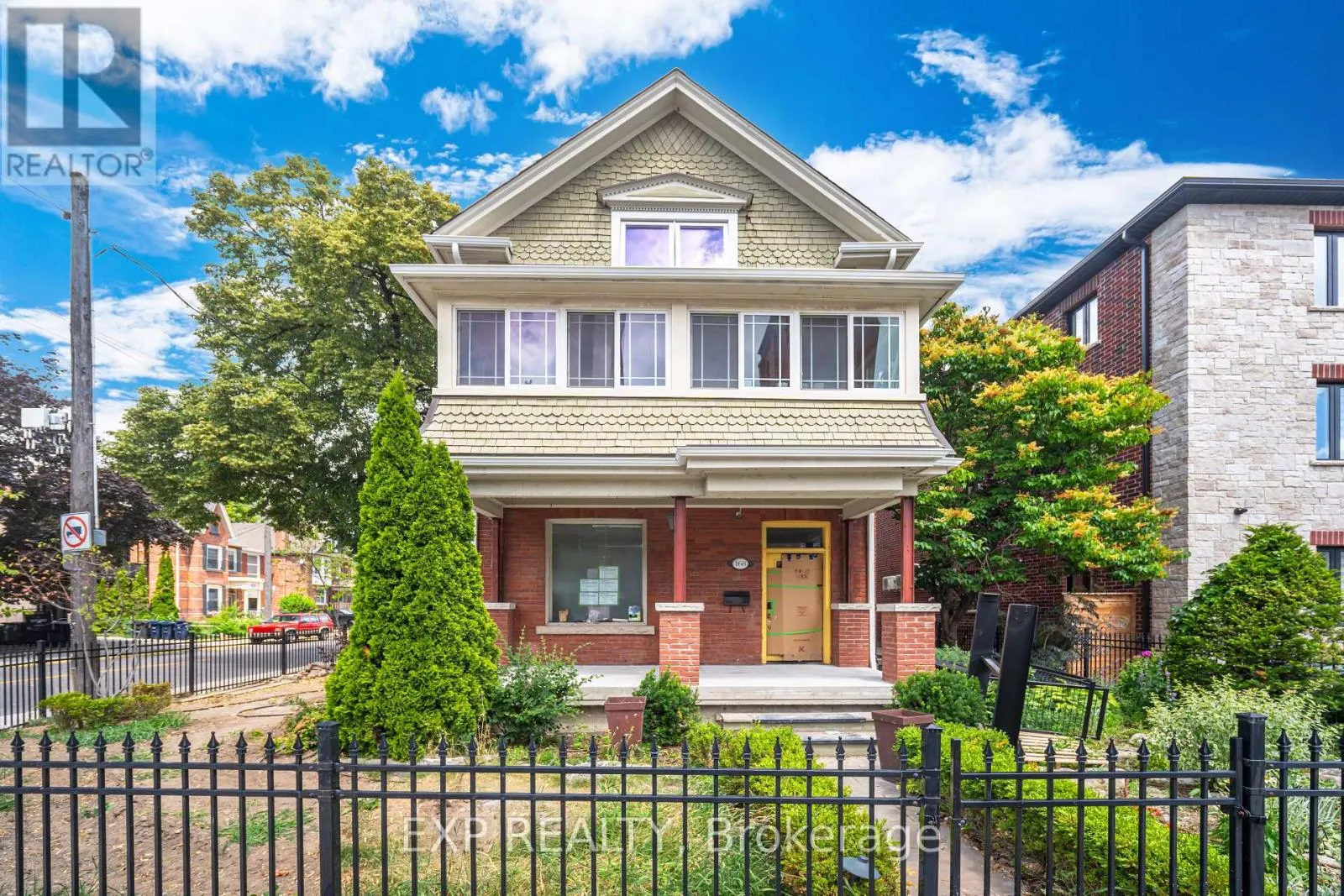 Offices for rent: 168 Annette Street, Toronto, Ontario M6P 1P4