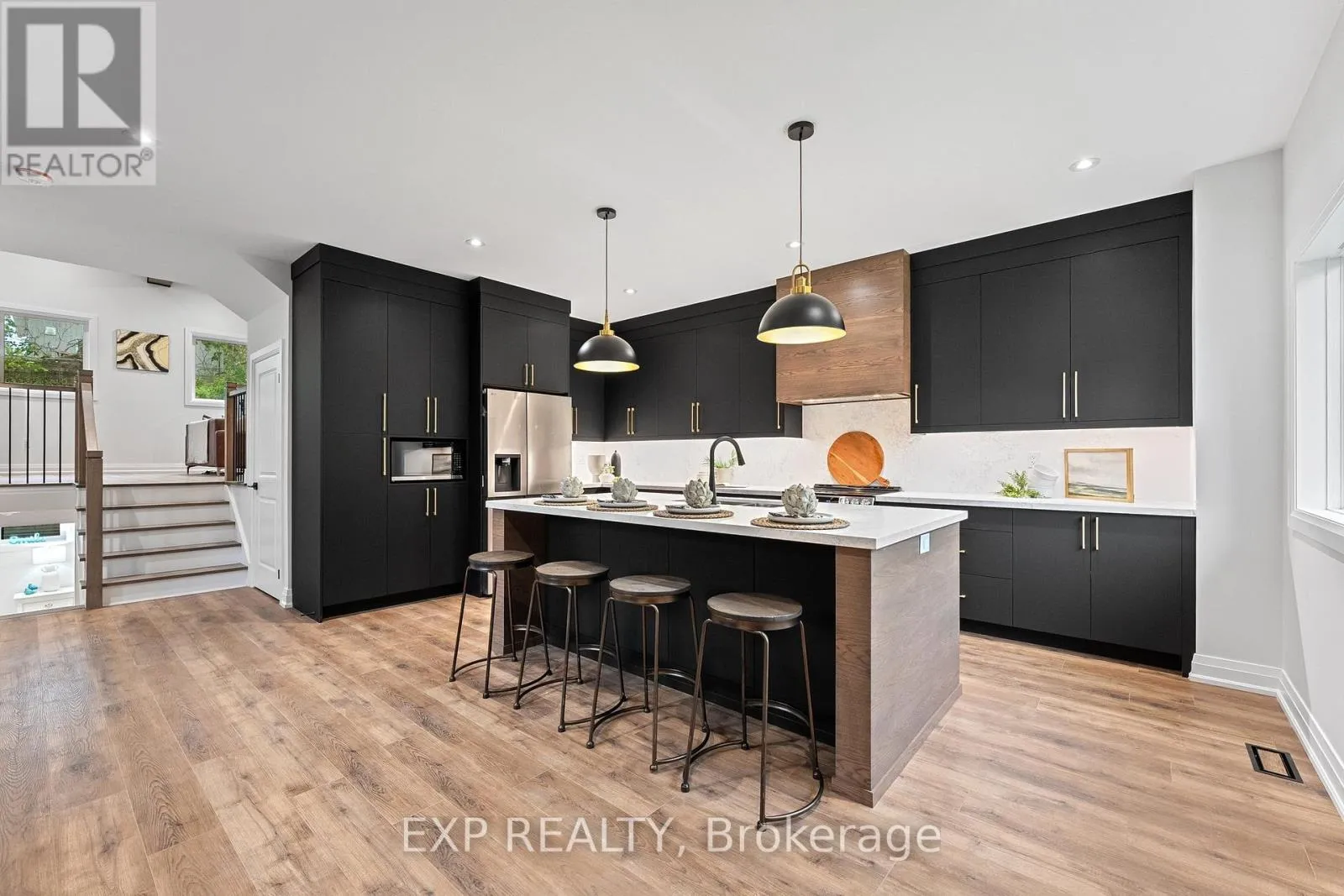 House for rent: 168 Berczy Street, Barrie, Ontario L4M 3R6