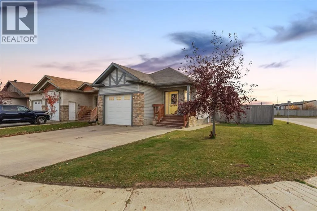 House for rent: 168 Hawthorn Way, Fort McMurray, Alberta T9H 5B8