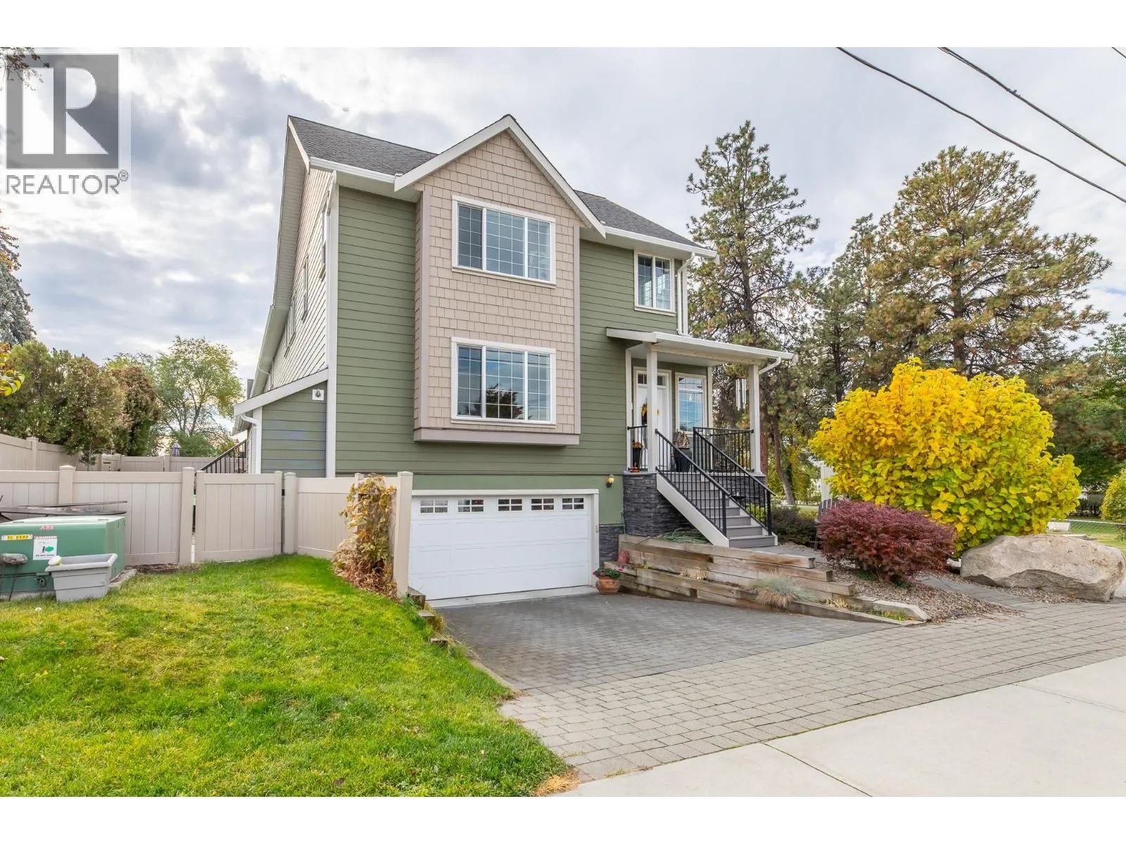 Row / Townhouse for rent: 168 Regina Avenue Unit# 101, Penticton, British Columbia V2A 2K8