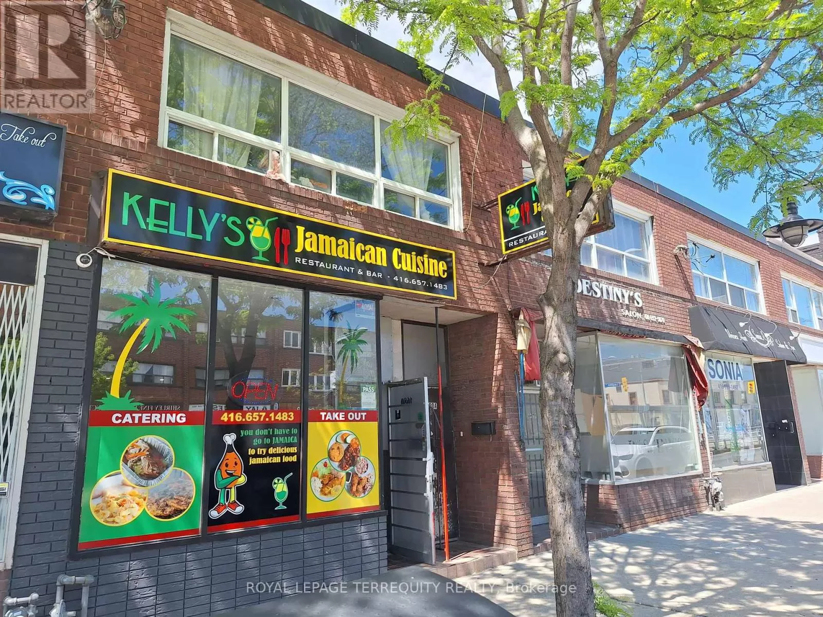 Residential Commercial Mix for rent: 1680 St Clair Avenue W, Toronto, Ontario M6N 1H8