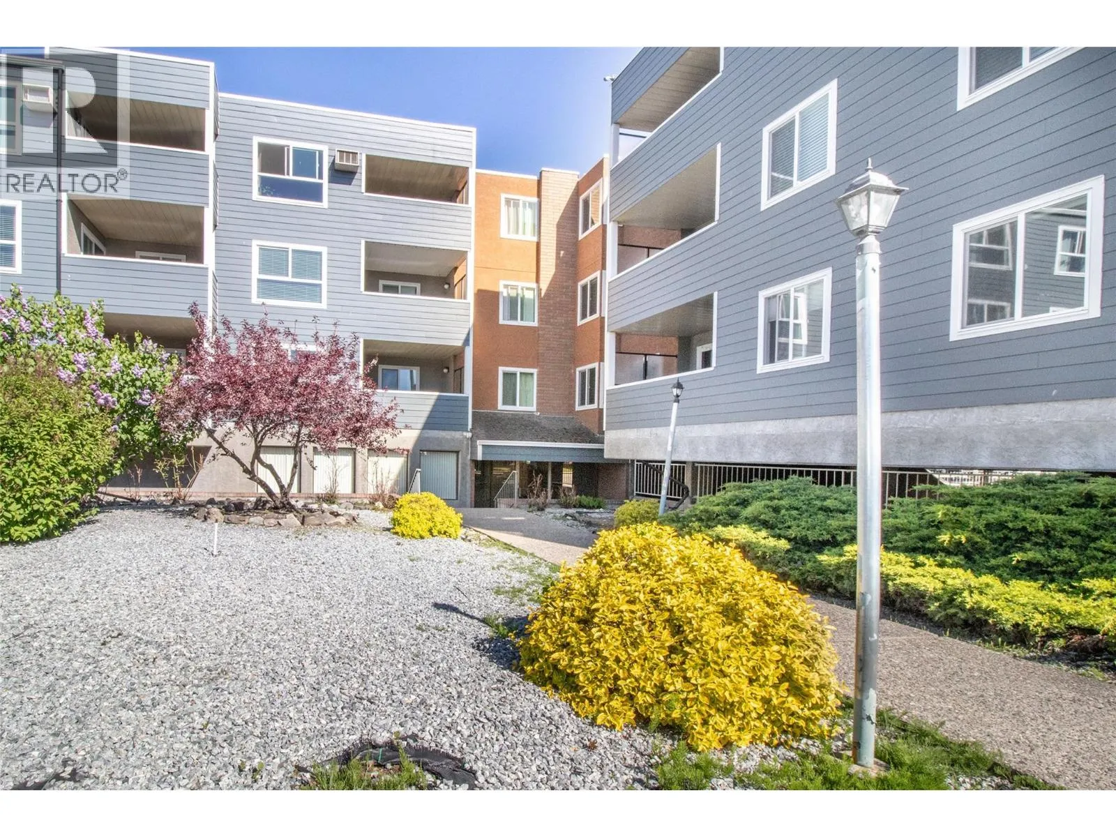 Apartment for rent: 1685 Ufton Court Unit# 110, Kelowna, British Columbia V1Y 8G7