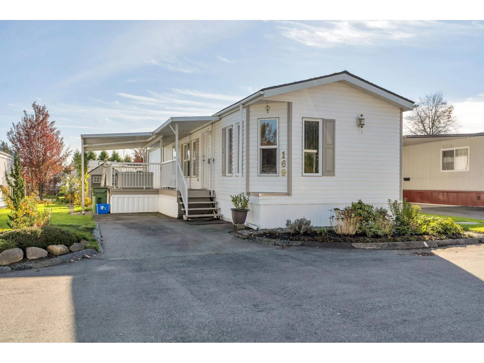 Manufactured Home for rent: 169 1840 160 Street, Surrey, British Columbia V4A 4X4