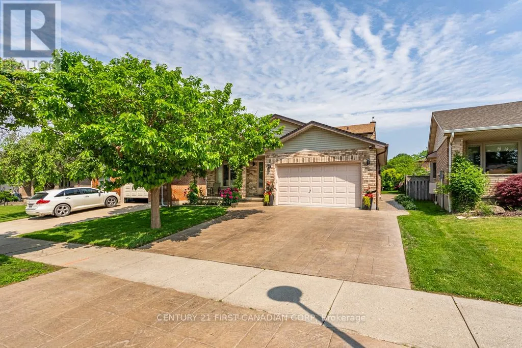 House for rent: 169 Ashley Crescent, London South, Ontario N6E 3P9