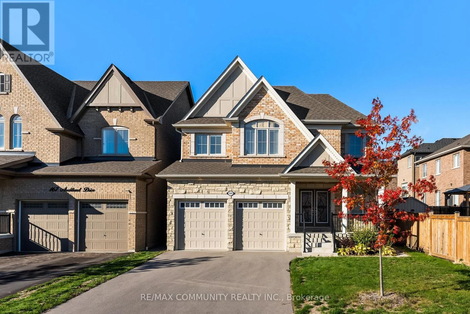 House for rent: 169 Auckland Drive, Whitby, Ontario L1P 0J2