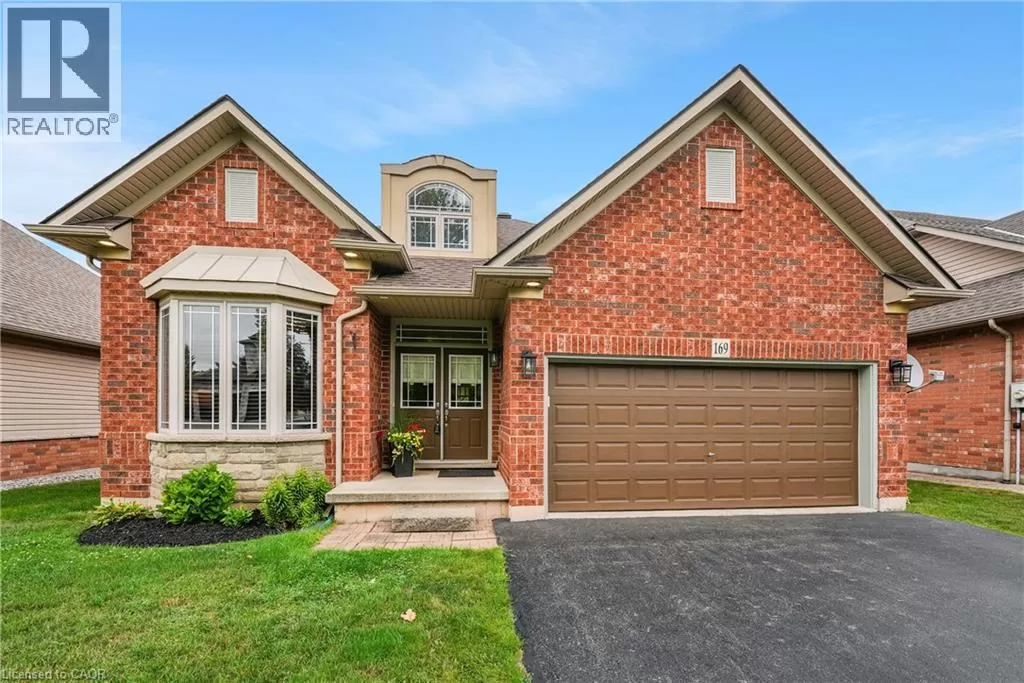 House for rent: 169 Central Avenue, Grimsby, Ontario L3M 5T4