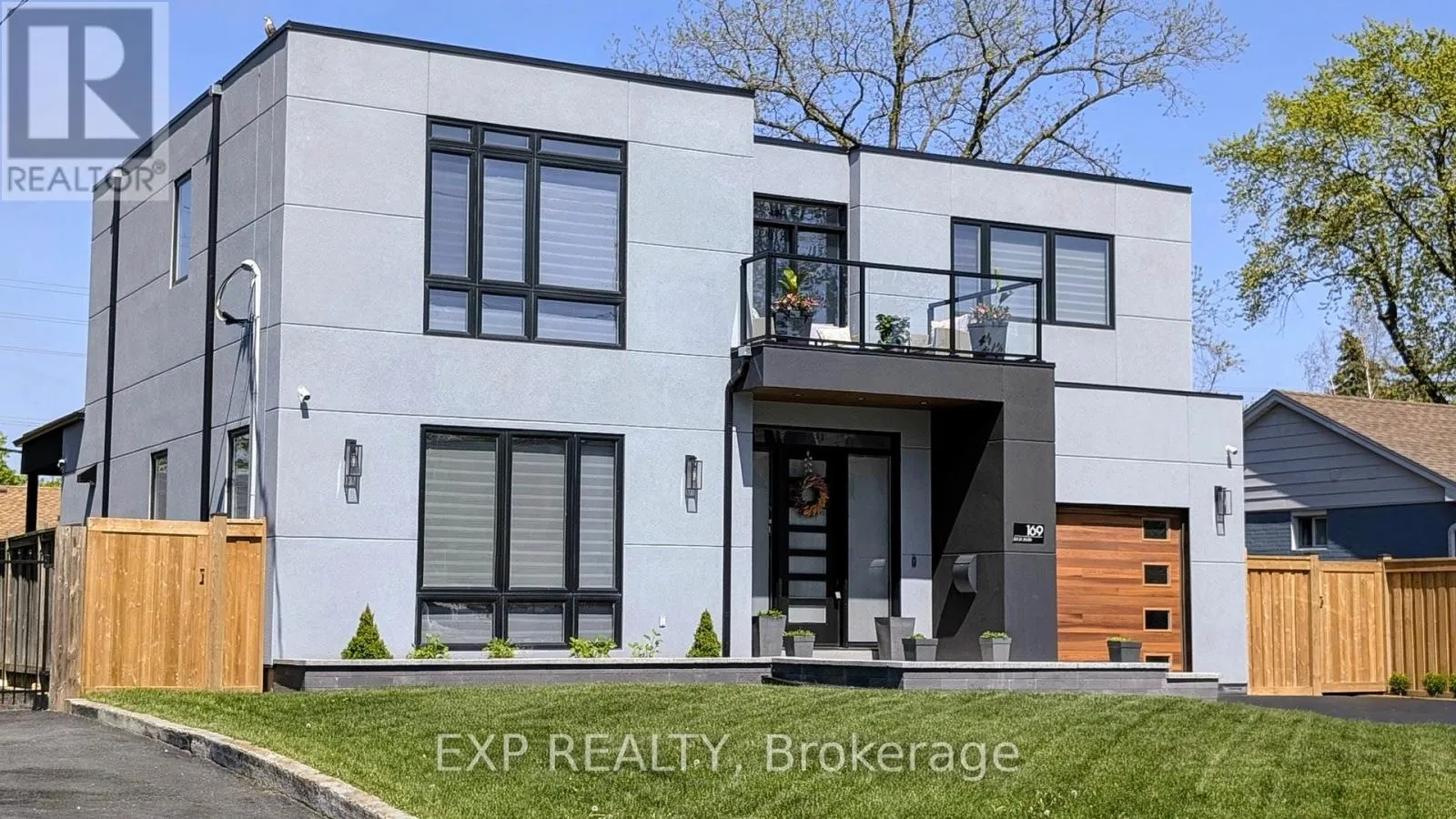 House for rent: 169 Euston Road, Burlington, Ontario L7L 4V7