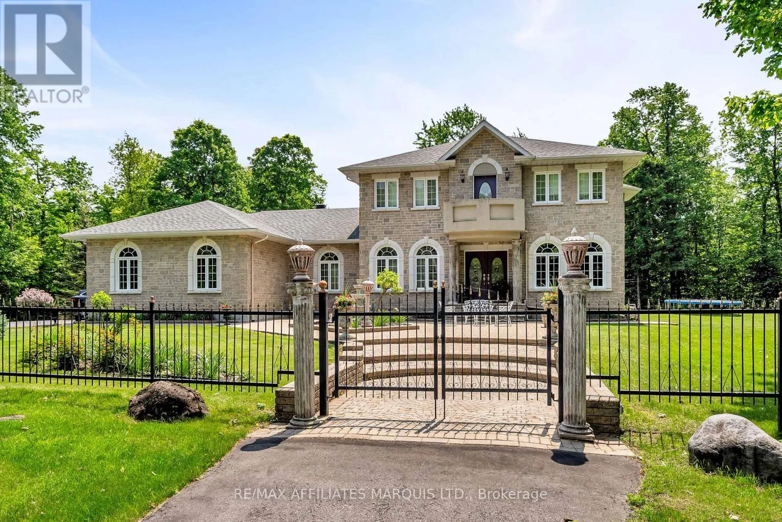 House for rent: 16935 Beaver Dam Drive, South Stormont, Ontario K0C 1P0