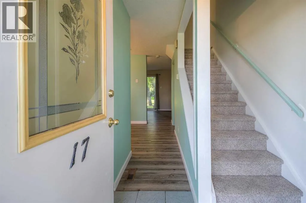 Row / Townhouse for rent: 17, 115 Lafayette Boulevard W, Lethbridge, Alberta T1K 4B9