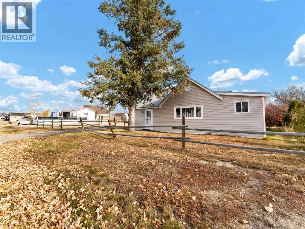 House for rent: 17 2 Street W, Schuler, Alberta T0J 3B0