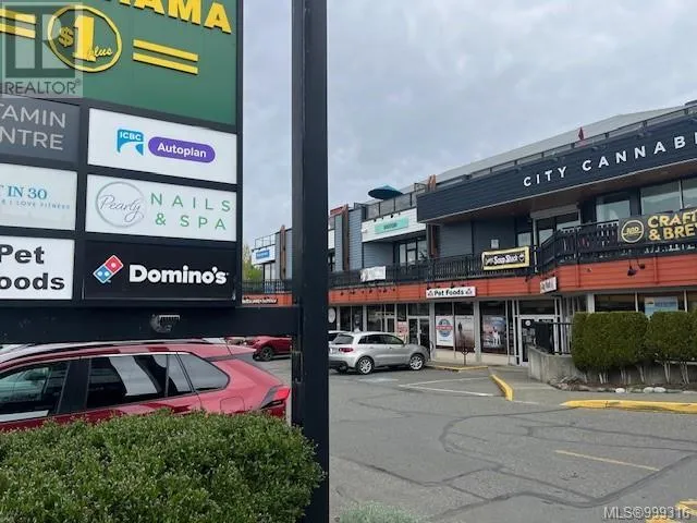 Retail for rent: 17 215 Port Augusta St, Comox, British Columbia V9M 3M9